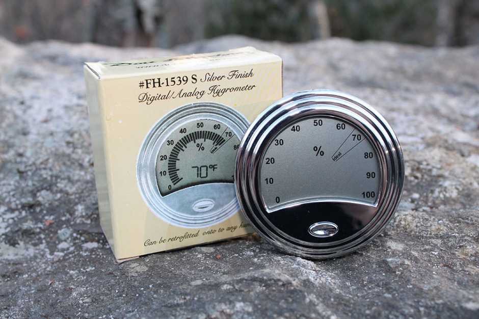 Analog vs Digital Hygrometer: What's The Best for my Cigar Humidor